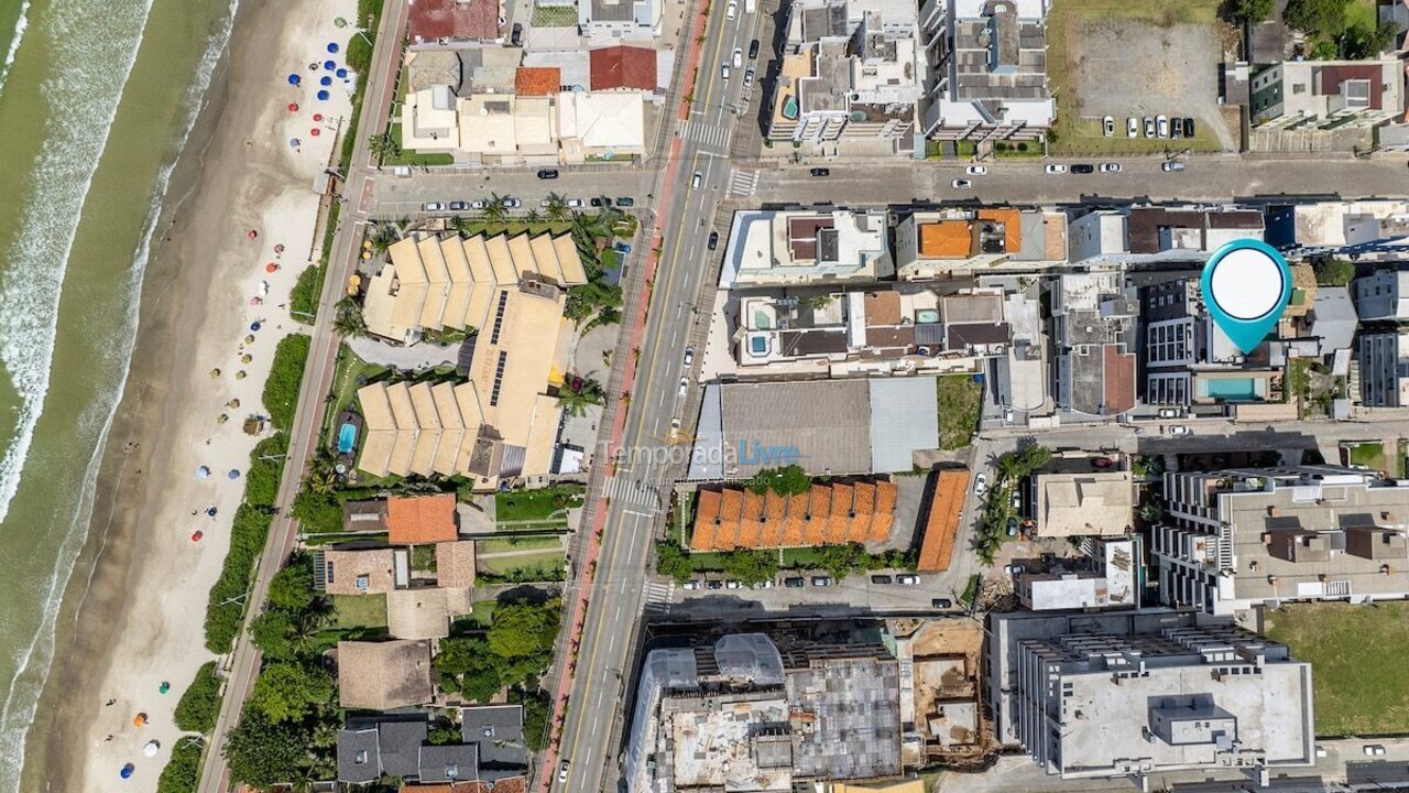 Apartamento para aluguel de temporada em Bombinhas (Praia de Bombas)