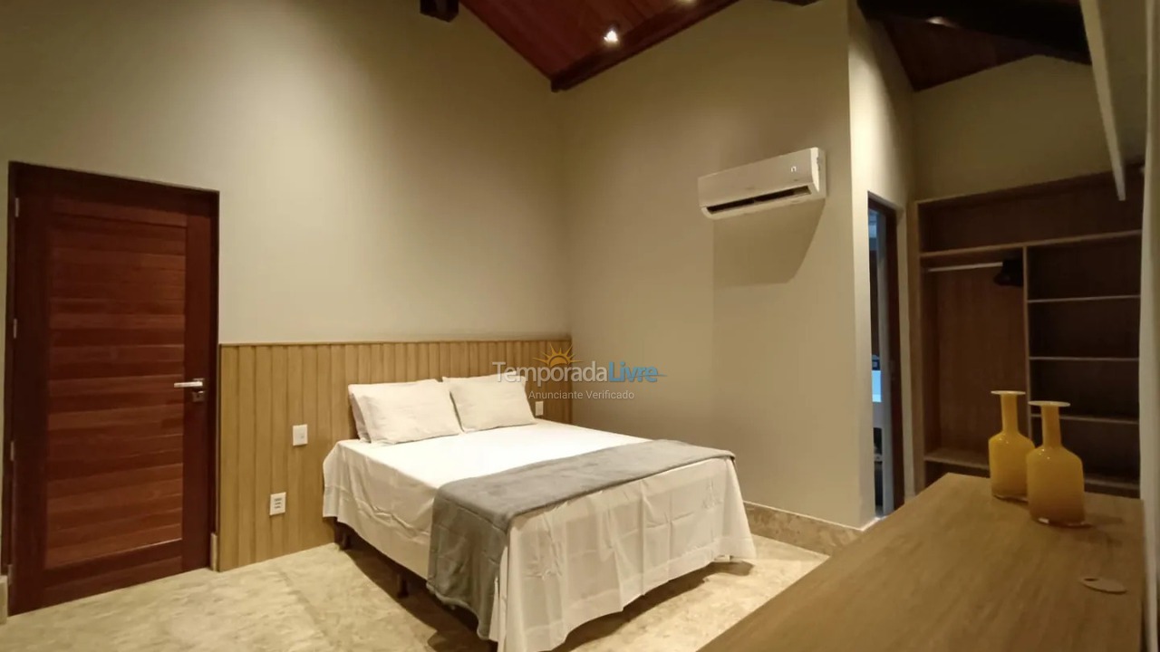 Casa para aluguel de temporada em Mata de São João (Praia do Forte)