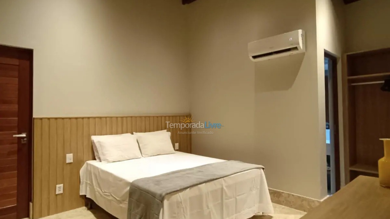 Casa para aluguel de temporada em Mata de São João (Praia do Forte)