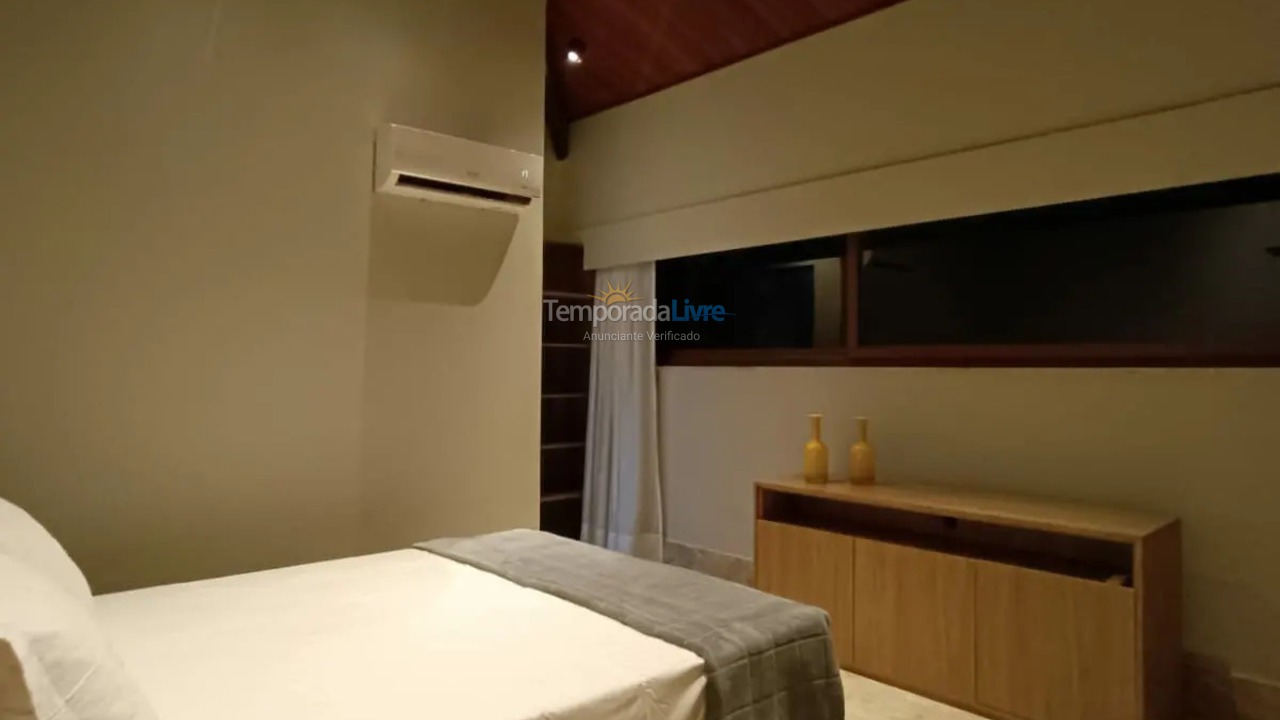 Casa para aluguel de temporada em Mata de São João (Praia do Forte)