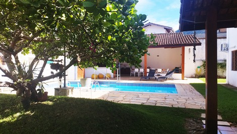 🌴 Paradise by the Sea: House with Pool 150m from Enseada Beach! 🏖️