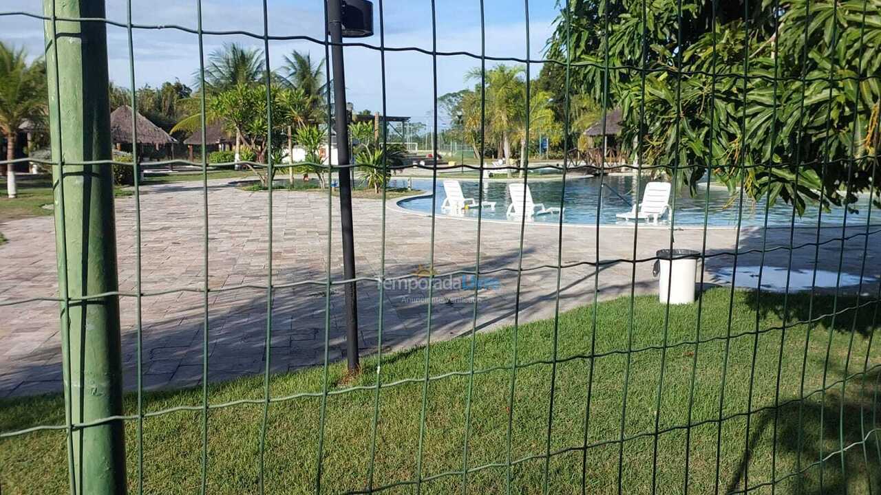 Apartamento para aluguel de temporada em Barra de São Miguel (Piaçavas)