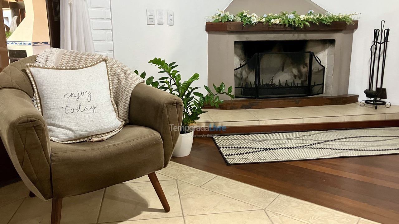 Casa para aluguel de temporada em Palhoça (Guarda do Embaú)