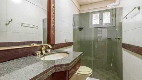 Casa frente mar Jurerê Internacional.