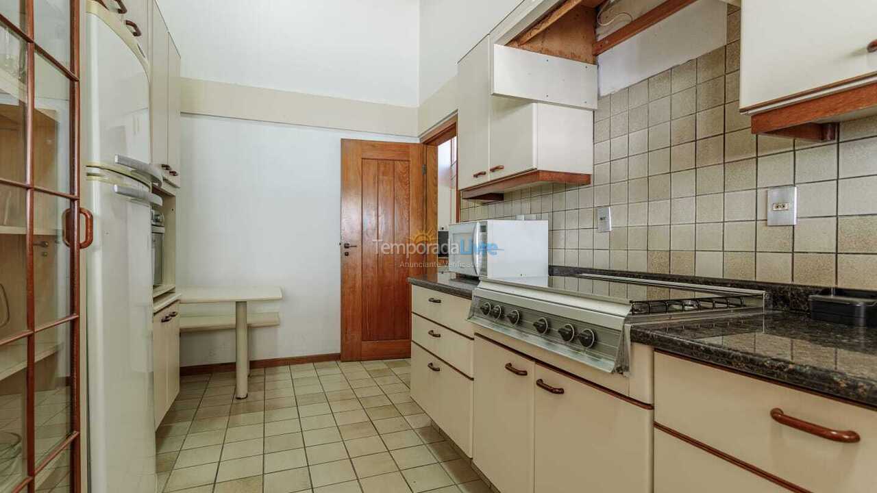 Casa para aluguel de temporada em Florianopolis (Jurerê Internacional)