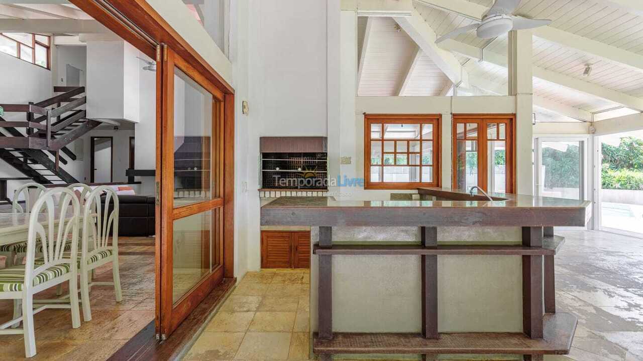 Casa para aluguel de temporada em Florianopolis (Jurerê Internacional)
