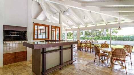 Casa frente mar Jurerê Internacional.