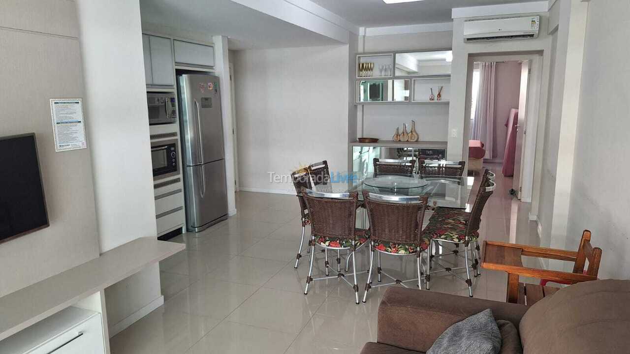 Apartamento para alquiler de vacaciones em Bombinhas (Praia de Bombas)