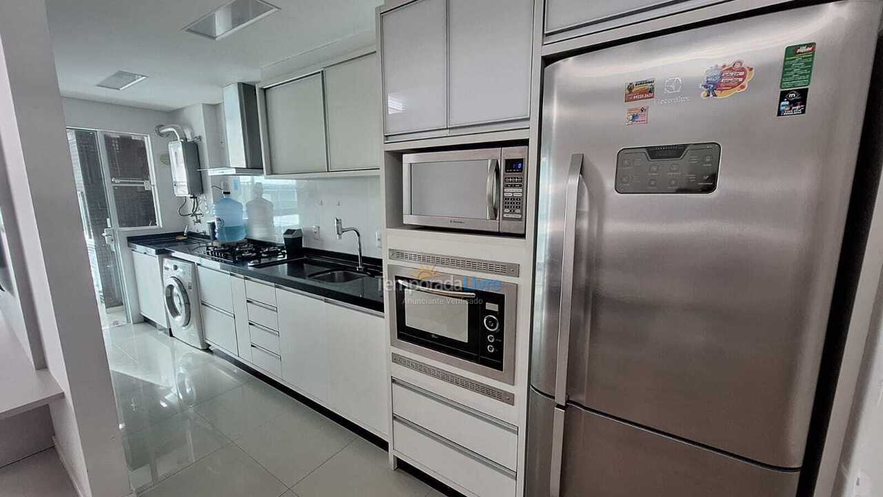 Apartamento para alquiler de vacaciones em Bombinhas (Praia de Bombas)