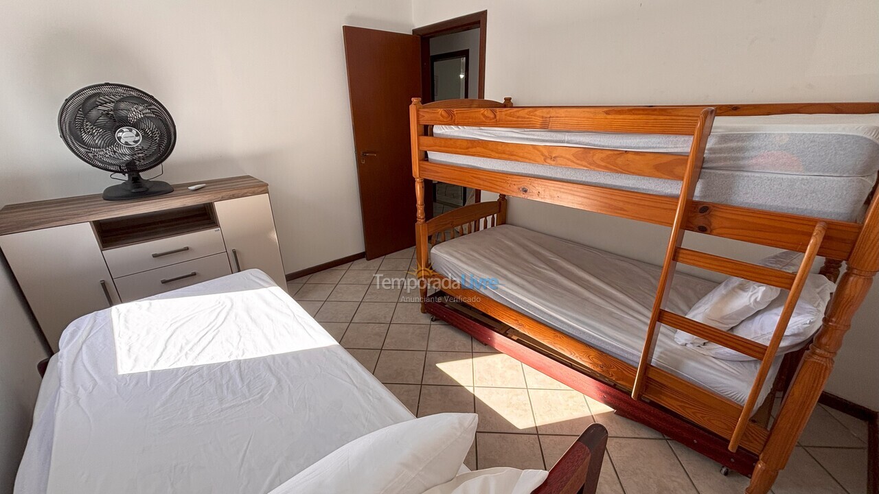 Apartamento para aluguel de temporada em Bombinhas (Praia de Bombas)