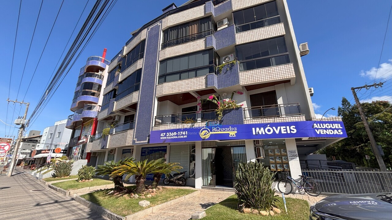 Apartamento para aluguel de temporada em Bombinhas (Praia de Bombas)