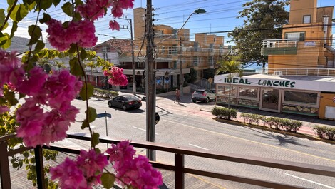 Apartamento em Bombas para até 8 pessoas