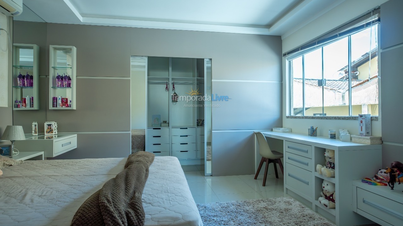 House for vacation rental in Bombinhas (Praia de Zimbros)