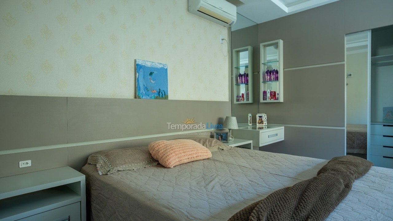 House for vacation rental in Bombinhas (Praia de Zimbros)