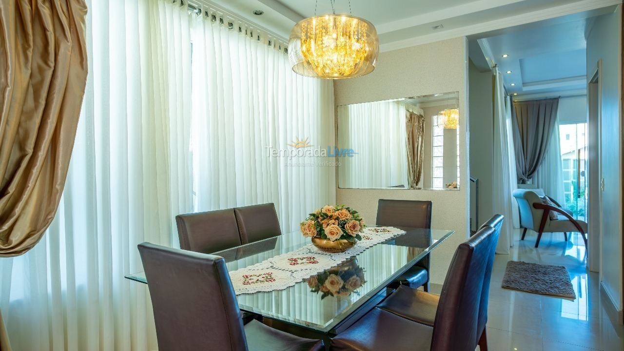 House for vacation rental in Bombinhas (Praia de Zimbros)