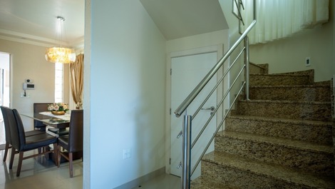 Beautiful house with swimming pool 600 meters from Zimbros beach