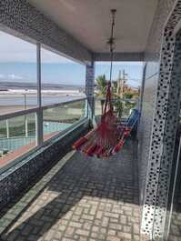 Sacada vista para o mar