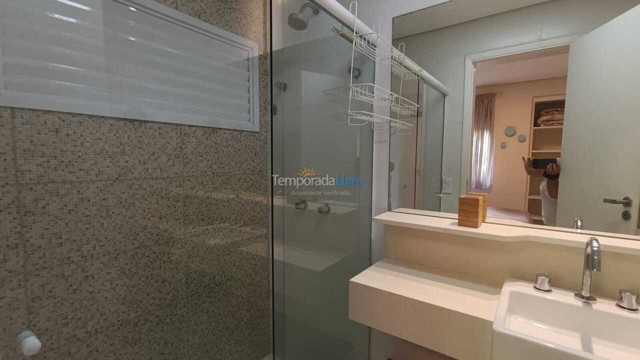 Apartment for vacation rental in São Sebastião (Camburizinho)