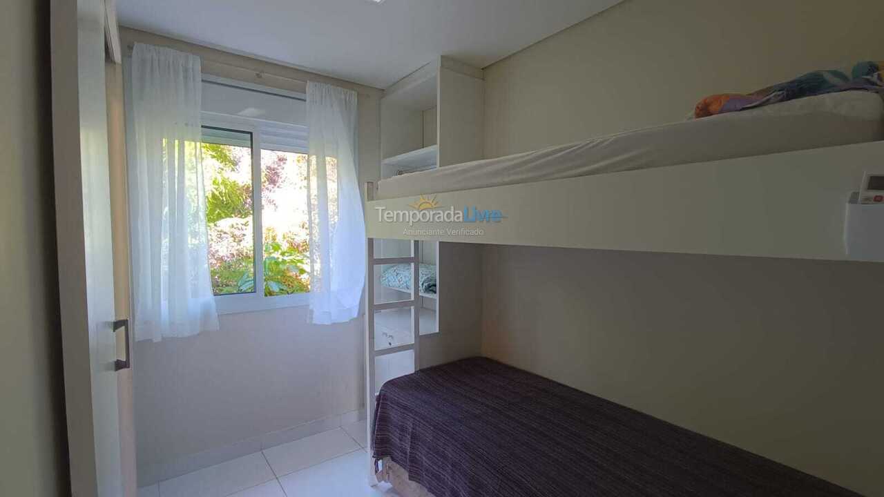 Apartment for vacation rental in São Sebastião (Camburizinho)
