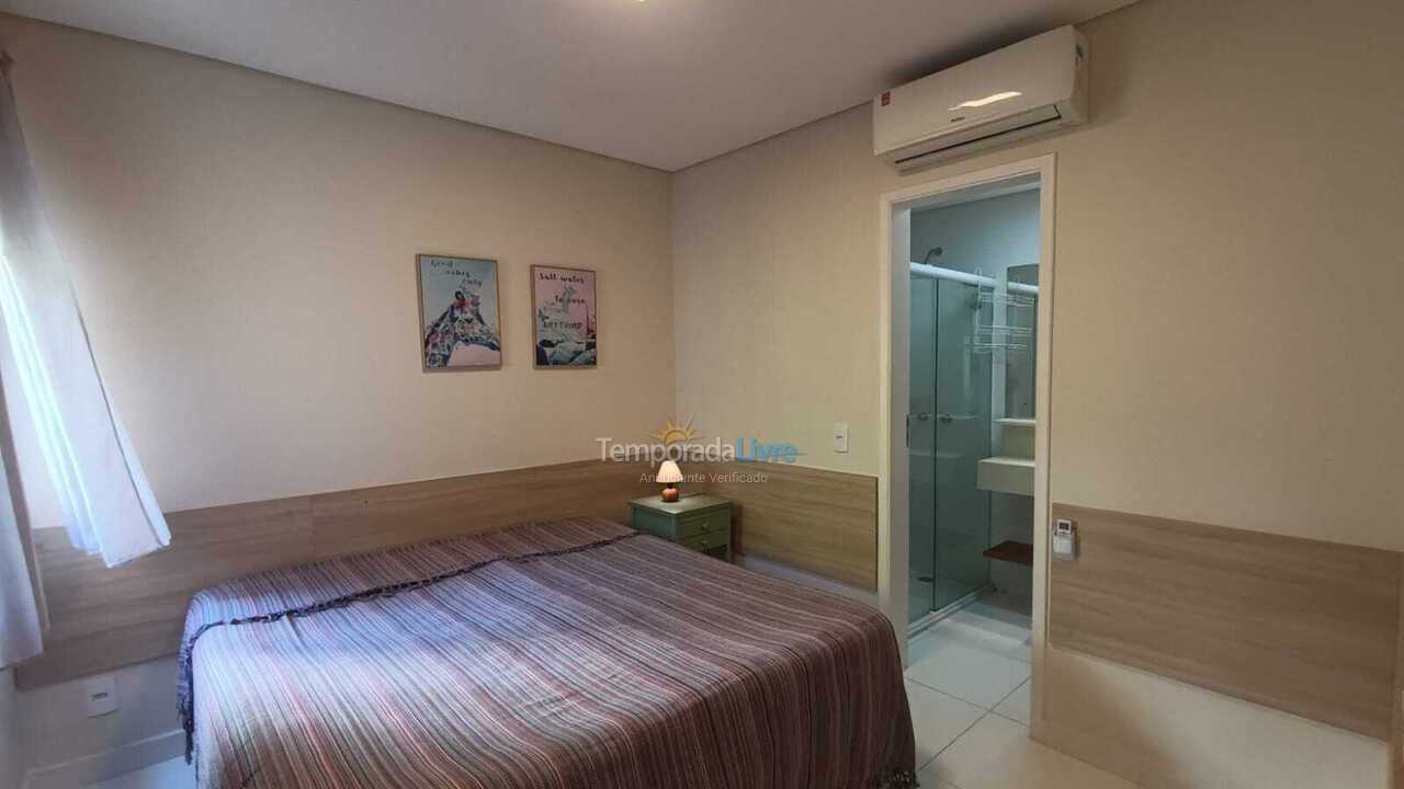 Apartment for vacation rental in São Sebastião (Camburizinho)