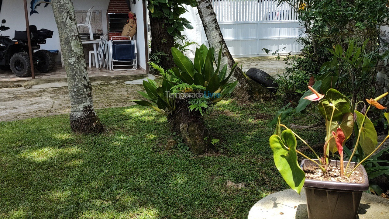 House for vacation rental in Ubatuba (Praia do Lázaro)