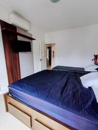 Quarto casal cama queen 