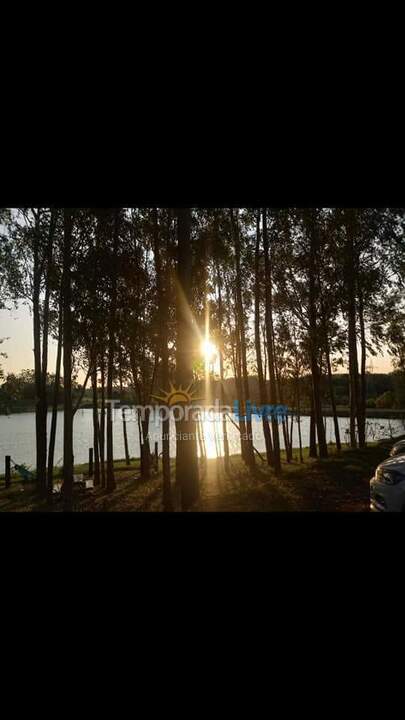 Casa para alquiler de vacaciones em Pardinho (Ninho Verde 2)