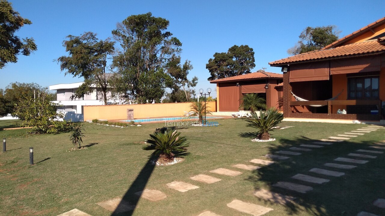 Casa para alquiler de vacaciones em Pardinho (Ninho Verde 2)