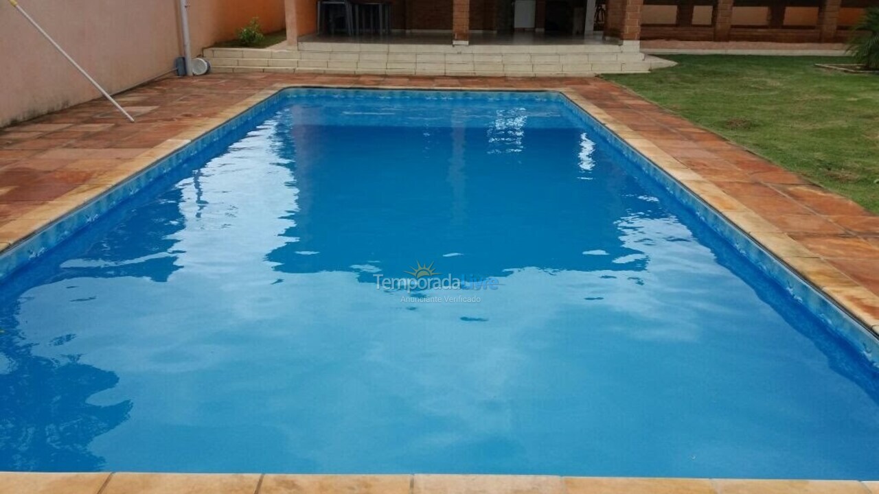 Casa para alquiler de vacaciones em Pardinho (Ninho Verde 2)