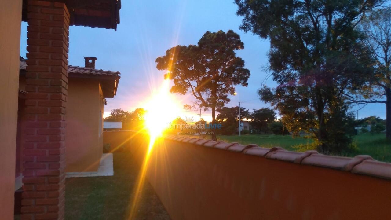 Casa para alquiler de vacaciones em Pardinho (Ninho Verde 2)