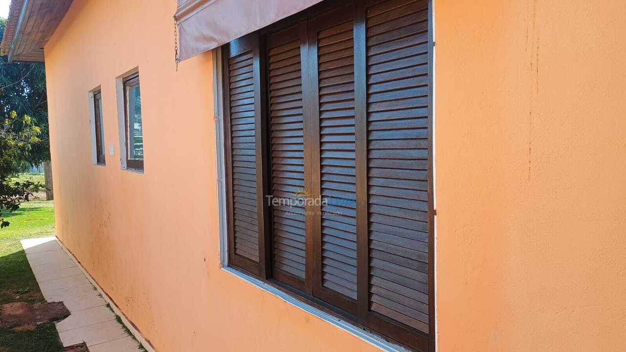 Casa para alquiler de vacaciones em Pardinho (Ninho Verde 2)