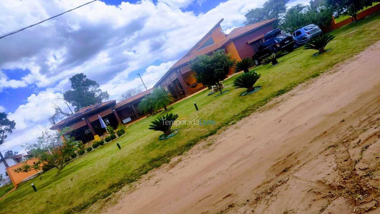 Casa para alquiler de vacaciones em Pardinho (Ninho Verde 2)