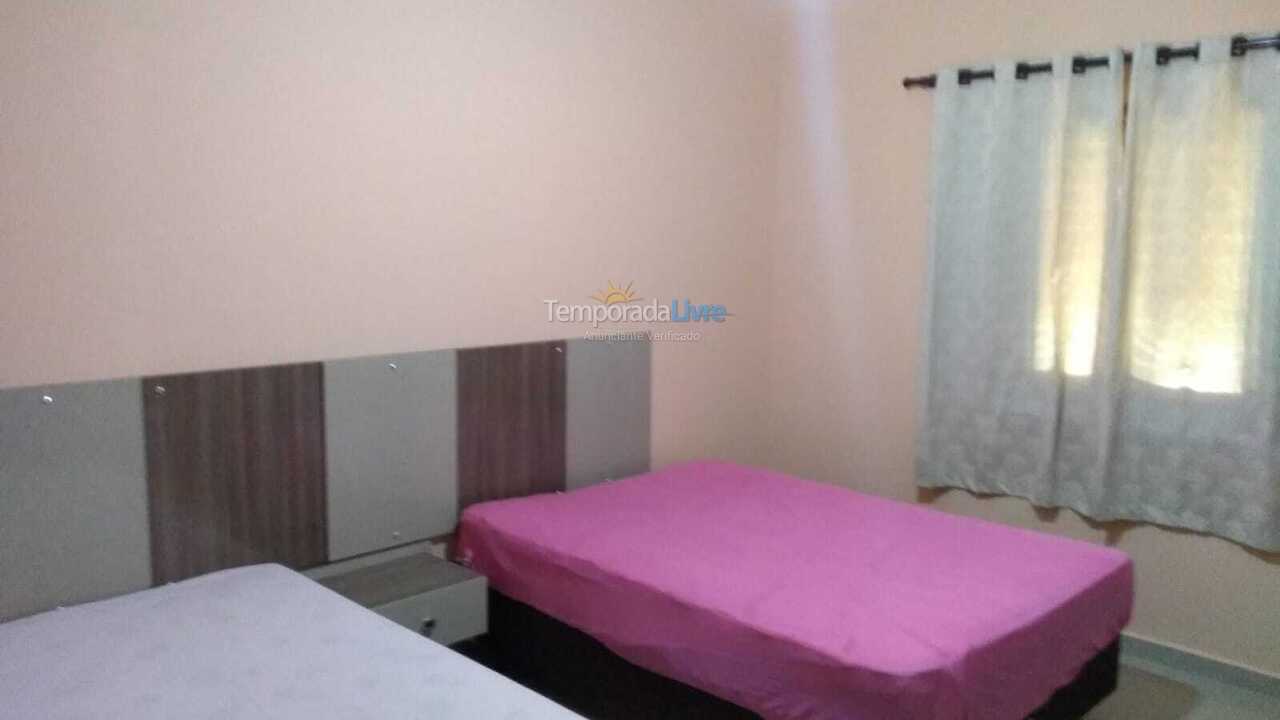 Casa para alquiler de vacaciones em Pardinho (Ninho Verde 2)