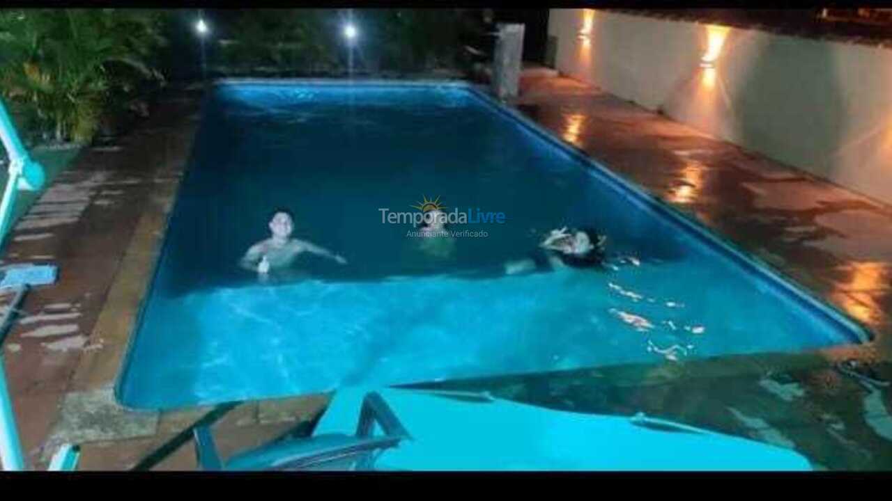 Casa para alquiler de vacaciones em Pardinho (Ninho Verde 2)