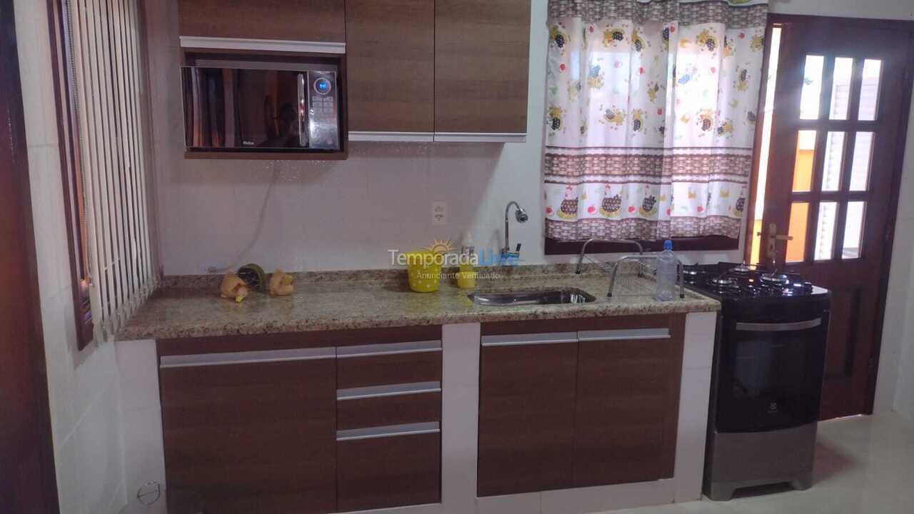 Casa para alquiler de vacaciones em Pardinho (Ninho Verde 2)