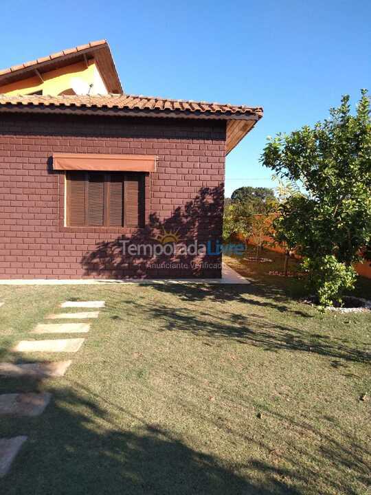 Casa para alquiler de vacaciones em Pardinho (Ninho Verde 2)