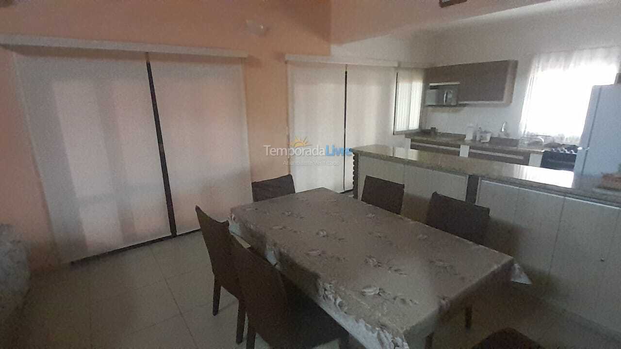 Casa para alquiler de vacaciones em Pardinho (Ninho Verde 2)