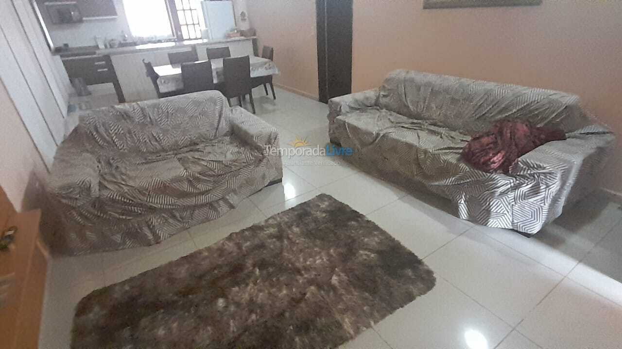 Casa para alquiler de vacaciones em Pardinho (Ninho Verde 2)