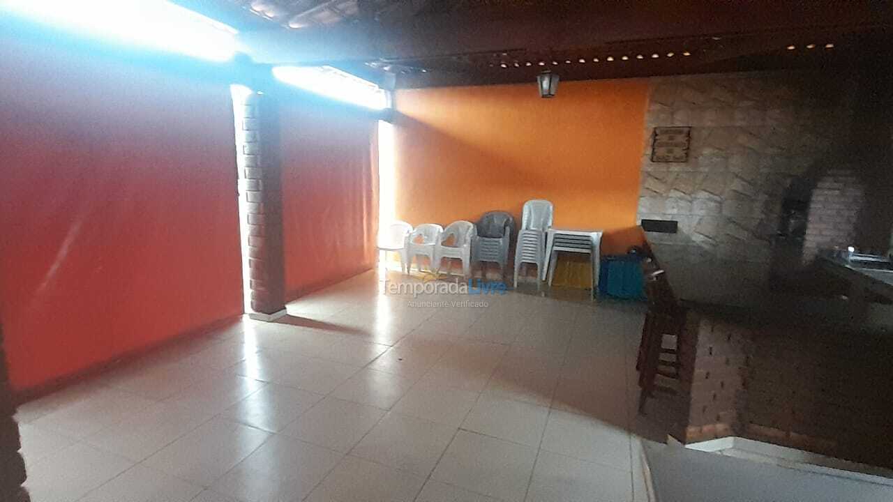 Casa para alquiler de vacaciones em Pardinho (Ninho Verde 2)