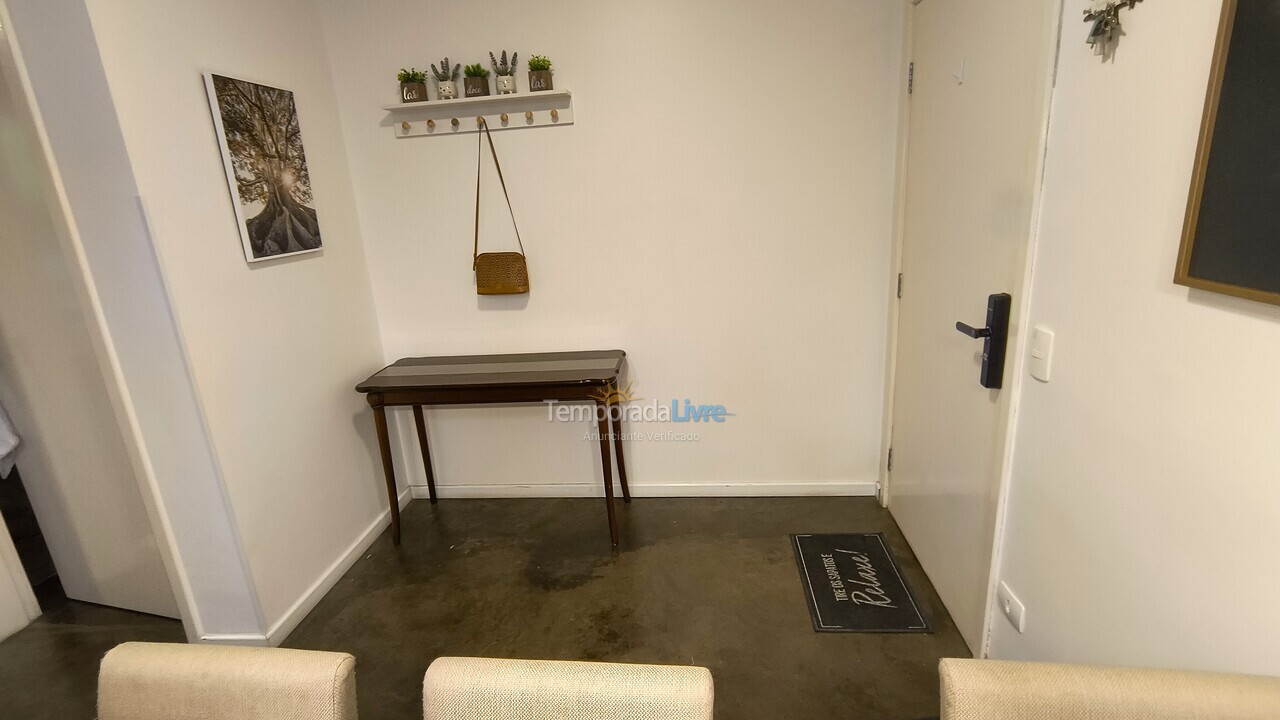 Apartamento para aluguel de temporada em Campos do Jordão (Capivari)