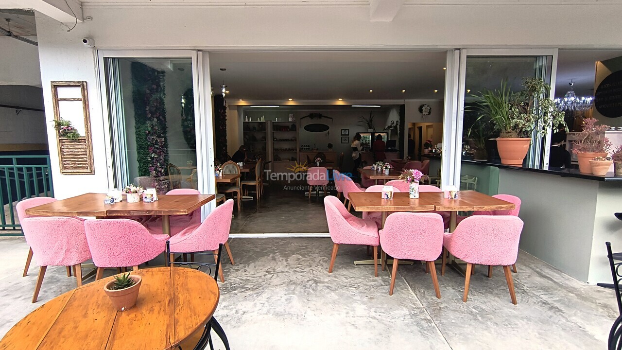 Apartamento para aluguel de temporada em Campos do Jordão (Capivari)