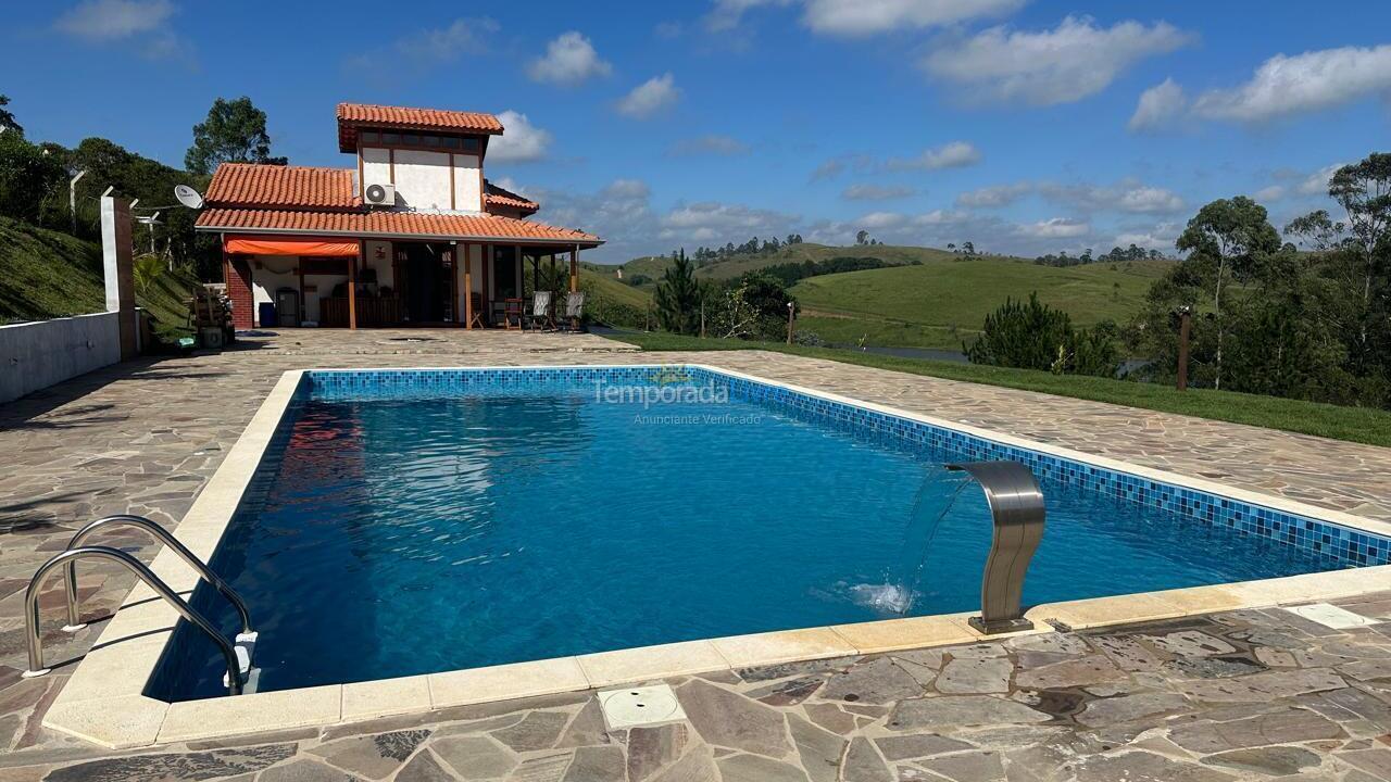 Casa para alquiler de vacaciones em Igaratá (Bairro Alto)