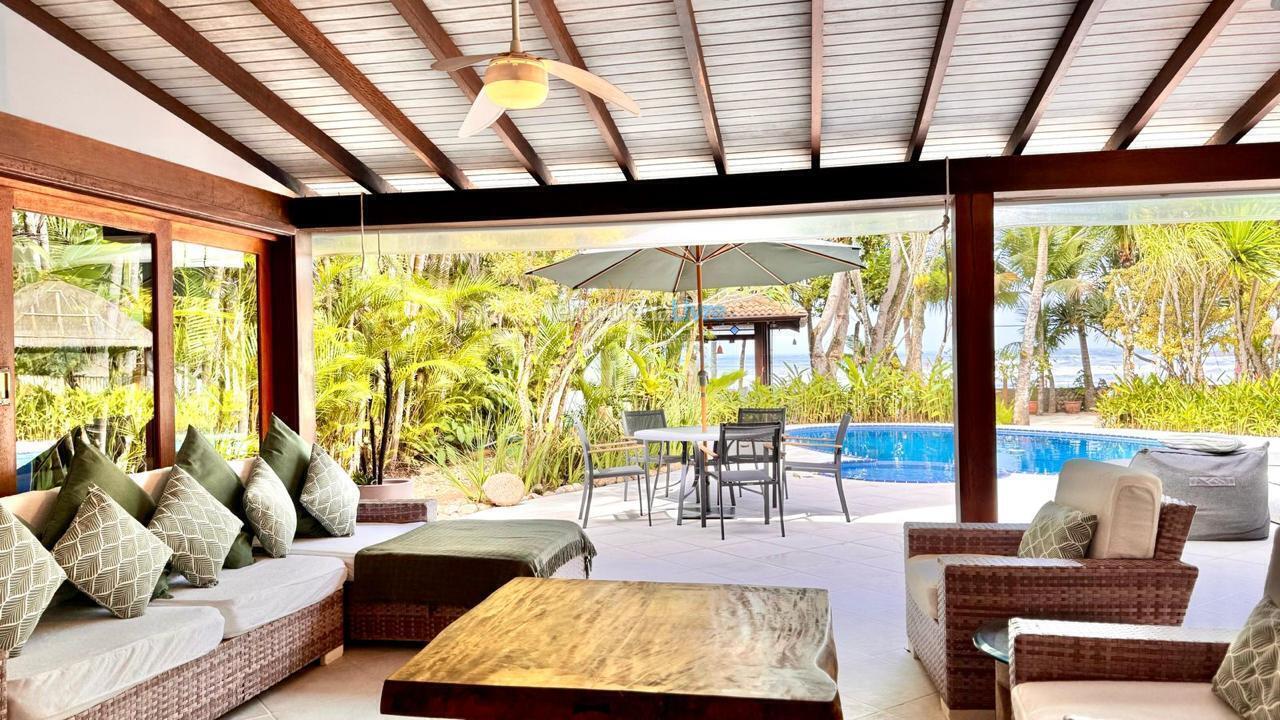 Casa para aluguel de temporada em São Sebastião (Praia da Baleia)