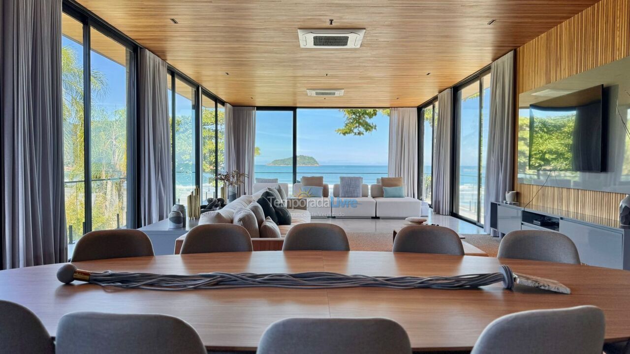 Casa para aluguel de temporada em São Sebastião (Praia da Baleia)