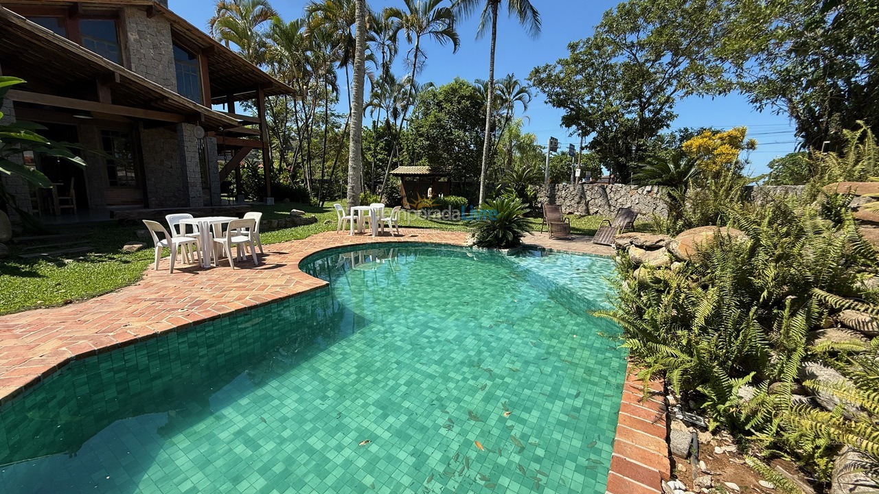 Casa para alquiler de vacaciones em Ubatuba (Praia Grande)