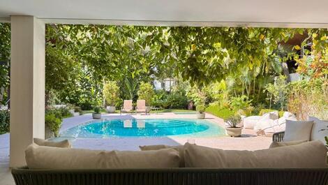 Casa em condomínio para locação (Praia da Baleia)