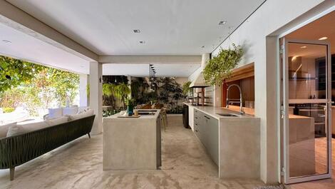 Casa em condomínio para locação (Praia da Baleia)