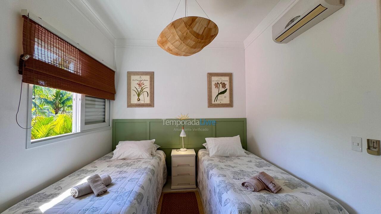 Casa para aluguel de temporada em São Sebastião (Praia da Baleia)