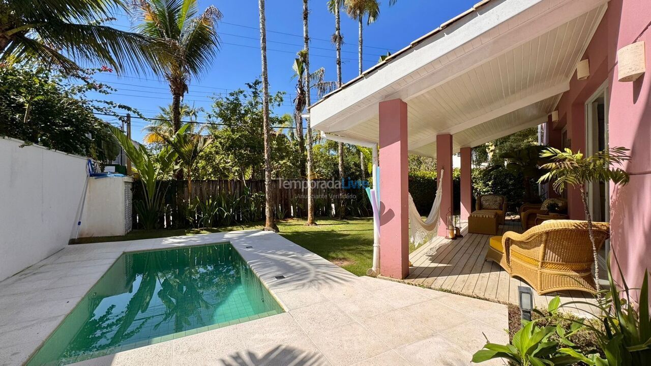 Casa para aluguel de temporada em São Sebastião (Praia da Baleia)