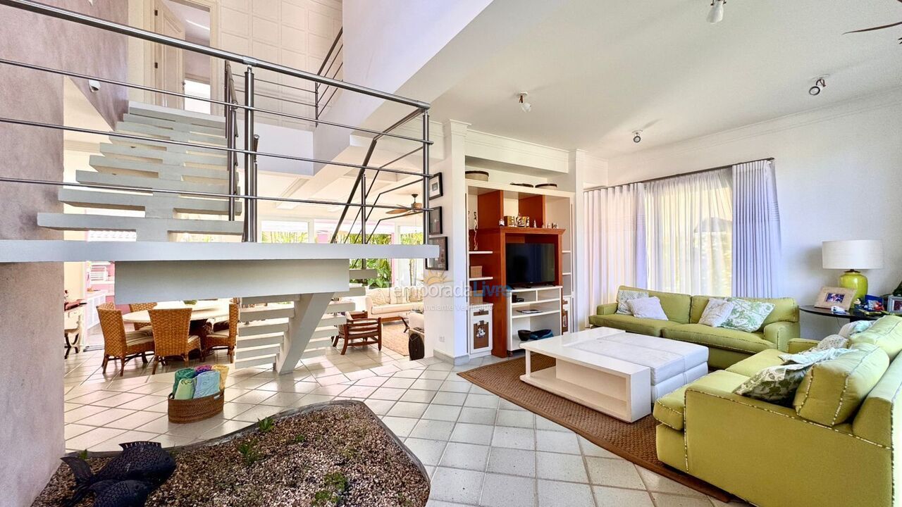 Casa para aluguel de temporada em São Sebastião (Praia da Baleia)